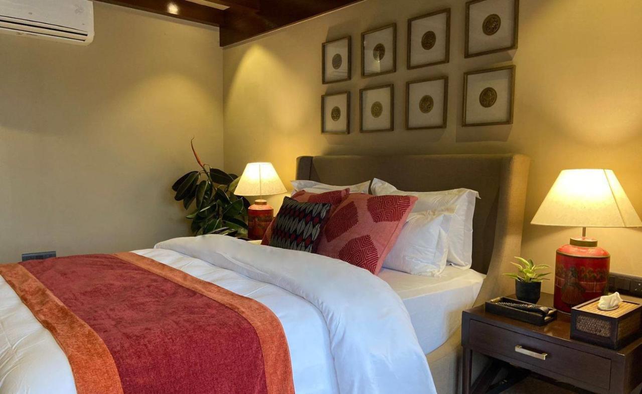 Miraaya Wellness And Golf Resort Chitwan Esterno foto