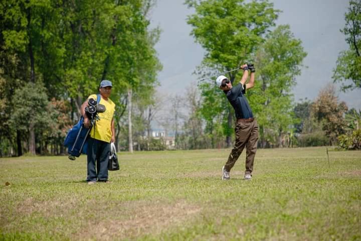 Miraaya Wellness And Golf Resort Chitwan Esterno foto