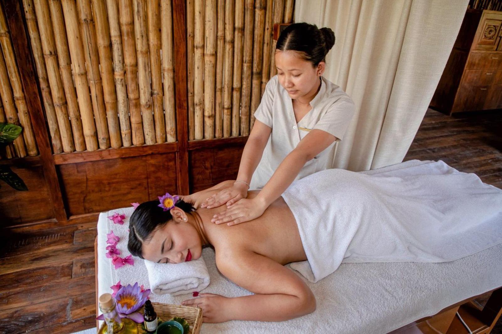 Miraaya Wellness And Golf Resort Chitwan Esterno foto