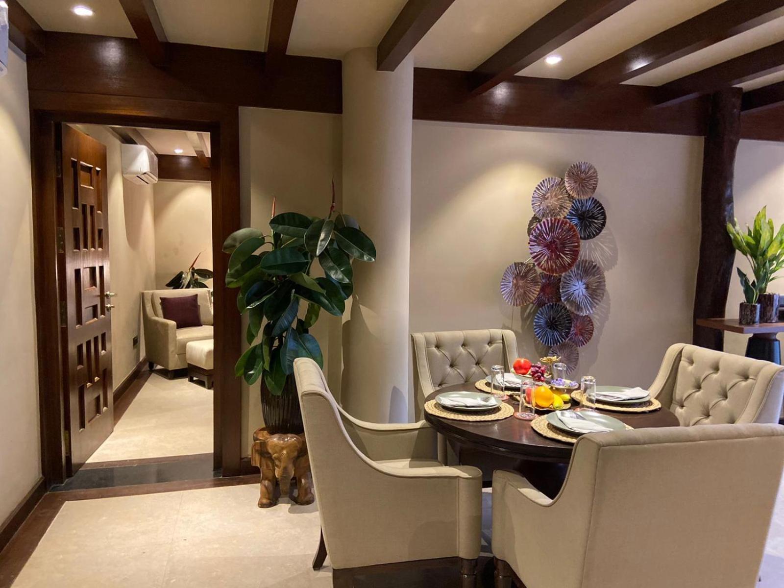 Miraaya Wellness And Golf Resort Chitwan Esterno foto
