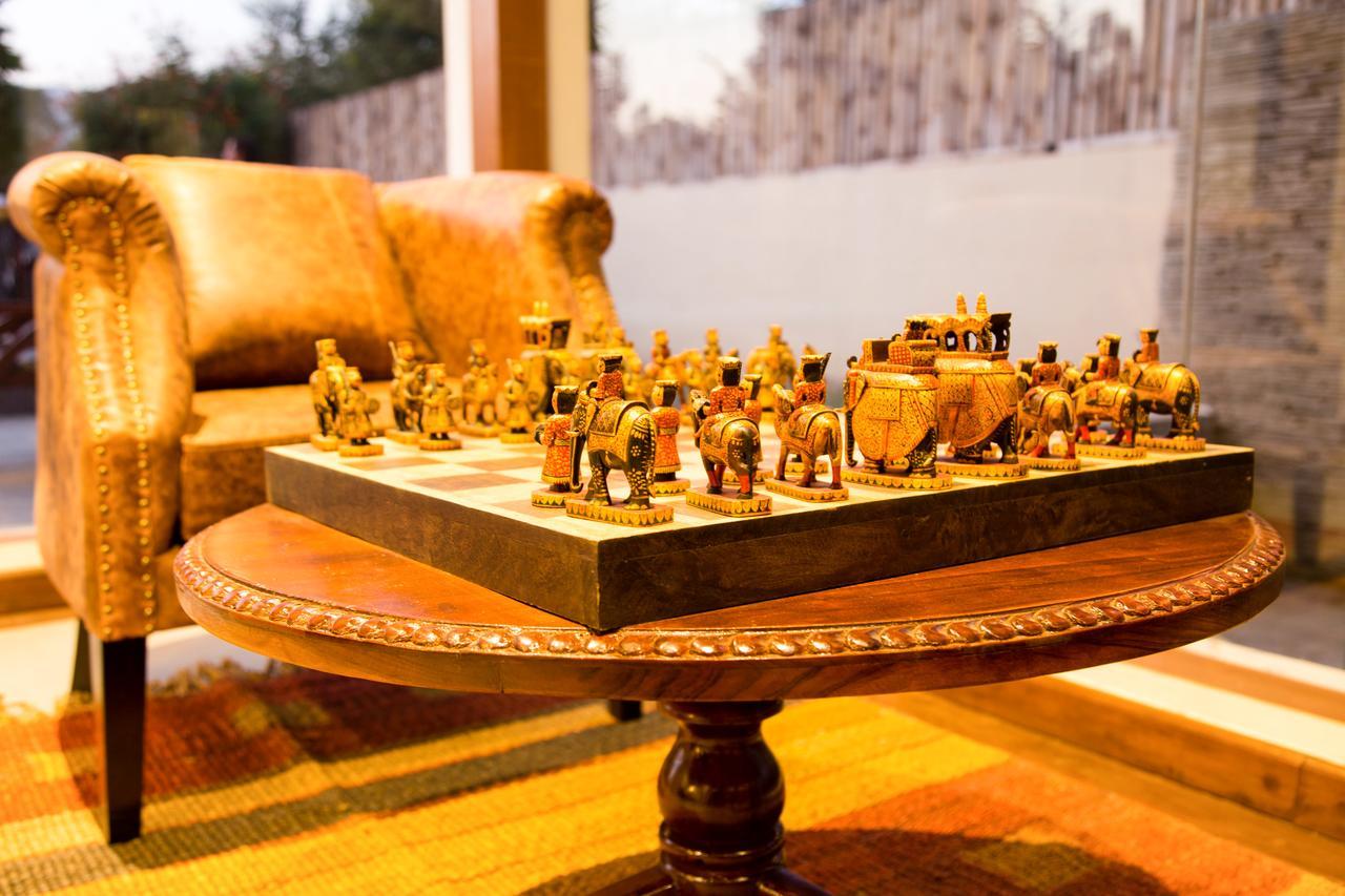 Miraaya Wellness And Golf Resort Chitwan Esterno foto