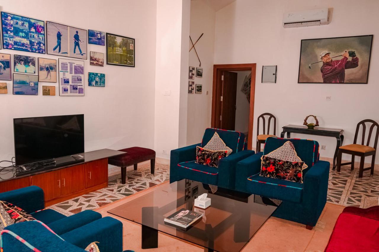 Miraaya Wellness And Golf Resort Chitwan Esterno foto